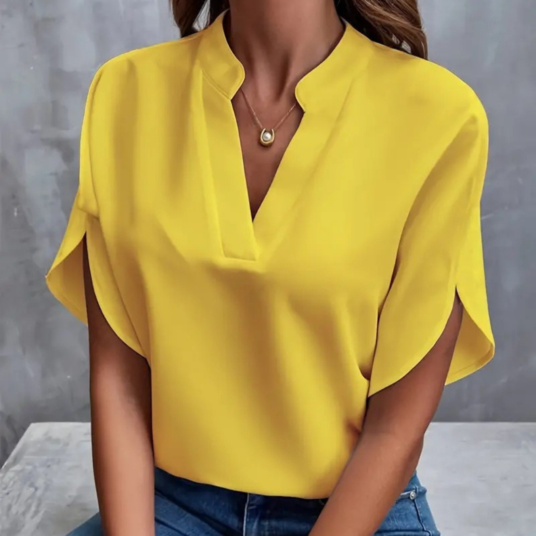 Jelena - Elegantna bluza s profinjenim ovratnikom