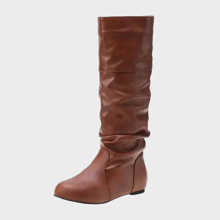 Zorica - Casual čizme s niskom petom i nabranim detaljima