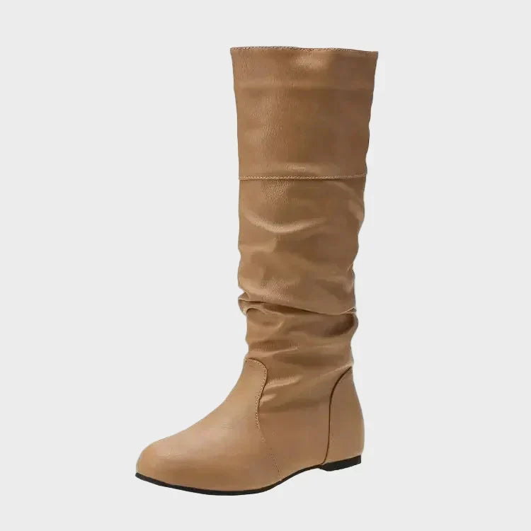 Zorica - Casual čizme s niskom petom i nabranim detaljima