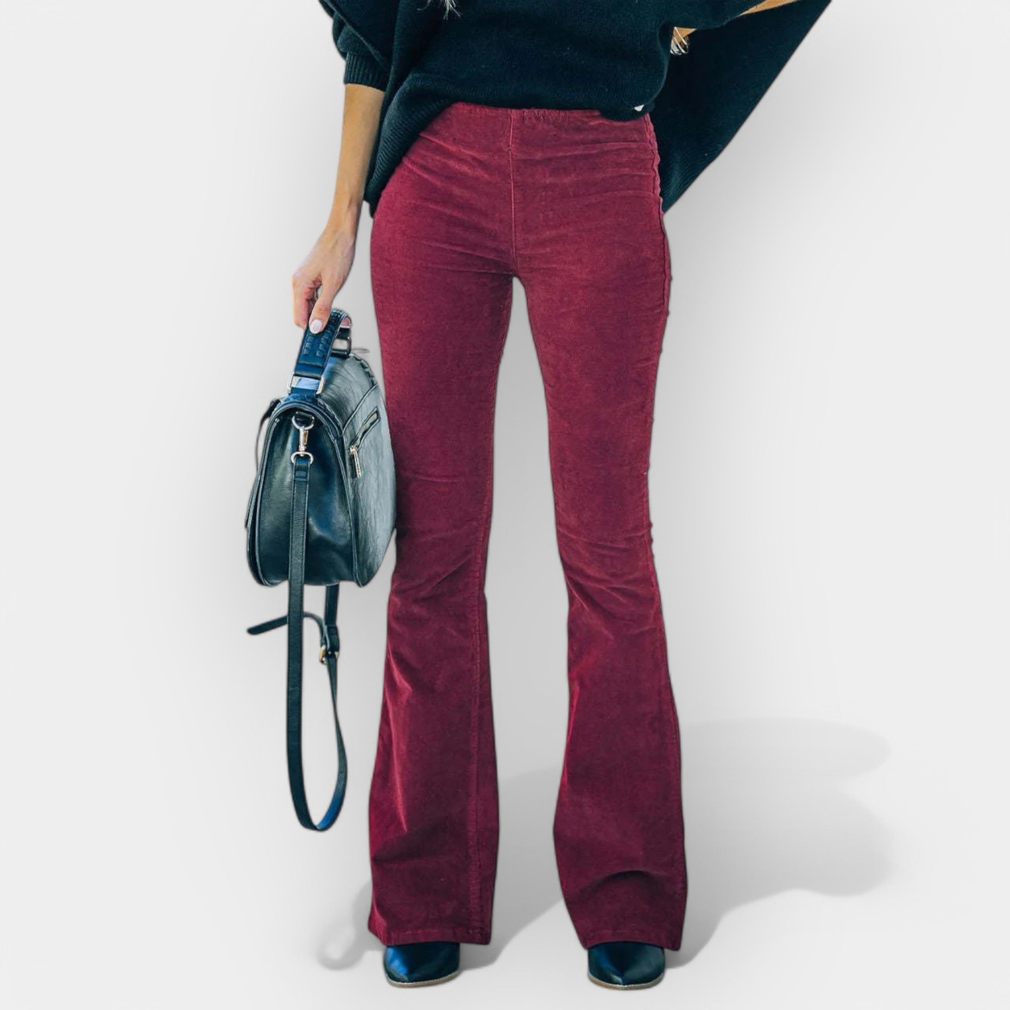 Pantalone s visokim strukom i širokim nogavicama