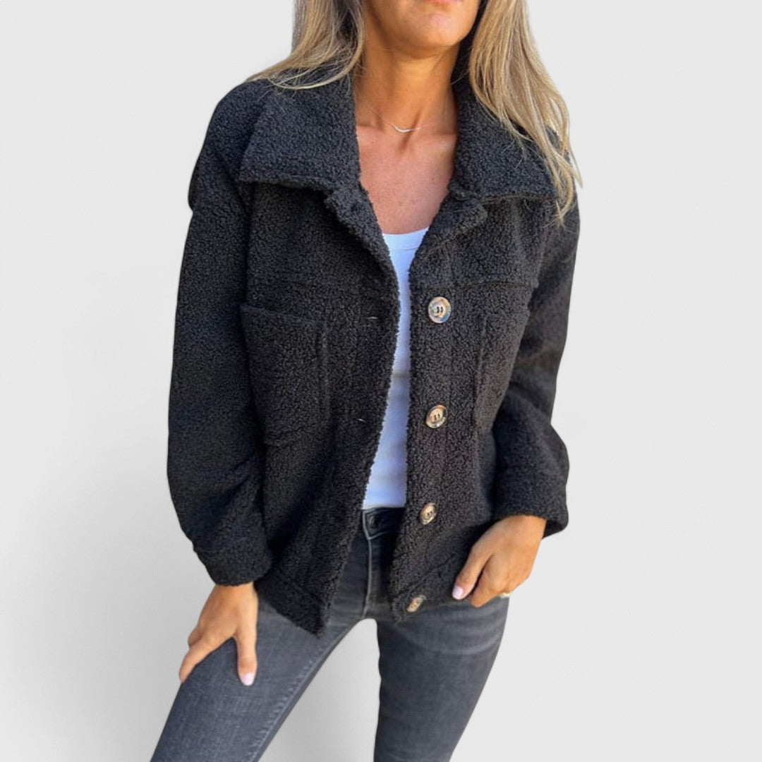 Nataša - Topla i stylish jakna koja upotpunjuje svaki izgled