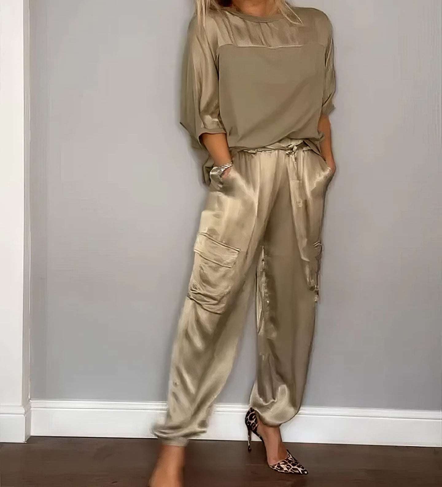 Živana | Kompletna majica od dva dela i cargo pantalone Chic