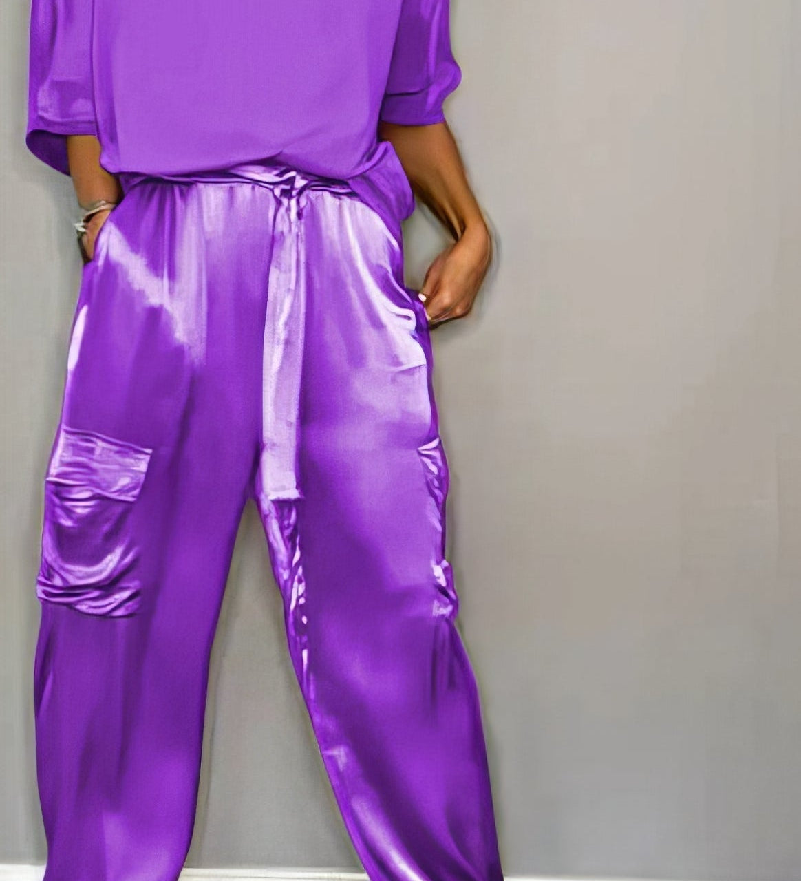 Živana | Kompletna majica od dva dela i cargo pantalone Chic