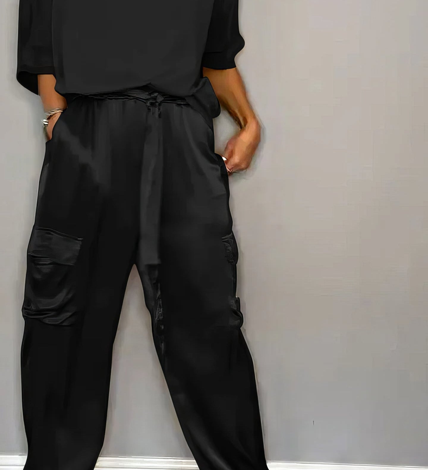 Živana | Kompletna majica od dva dela i cargo pantalone Chic